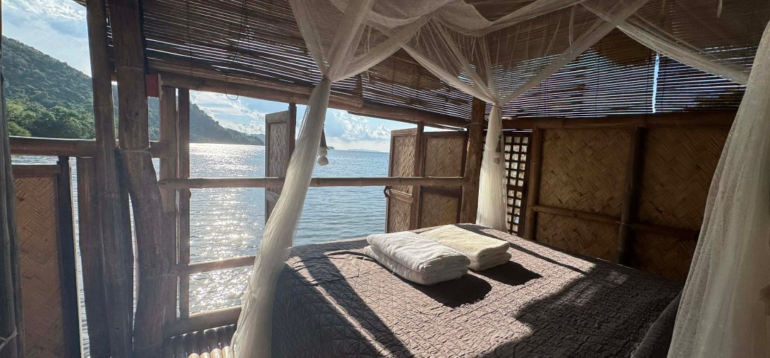 Seaside pavilion bedroom